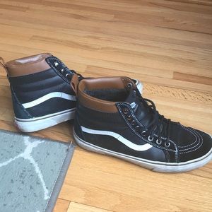 Men’s size 10 Van’s black Sneakers